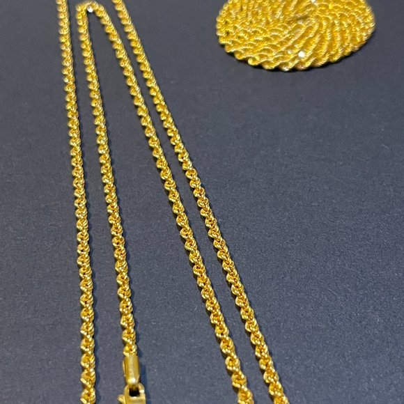 Solid 14K Gold Diamond Cut Rope Chain Necklace 24 inch,2.5 mm - Picture 7 of 17